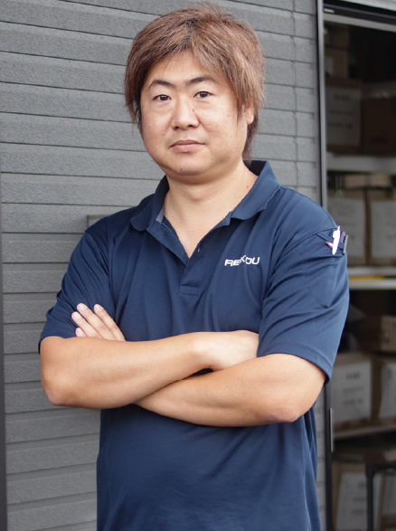 主任、サービス